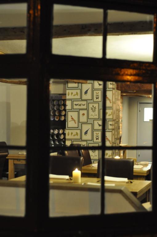 The Angel Inn Уорминстър Екстериор снимка